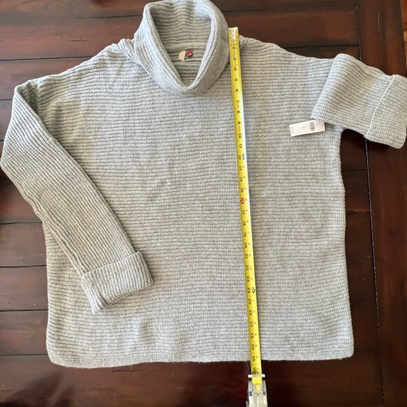 NWT Anthropologie Soft Cowl Neck Sweater. Size XL. Gray color - Picture 6 of 8